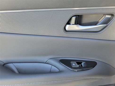 New 2026 Nissan Murano SV AWD/4WD image 21