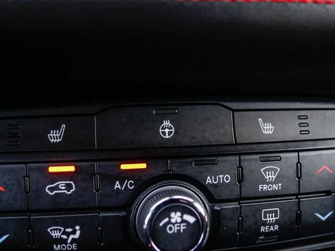 Used 2024 Dodge Durango GT w/ Blacktop Package AWD/4WD image 26