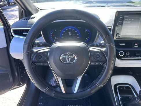Used 2021 Toyota Corolla XSE FWD image 18