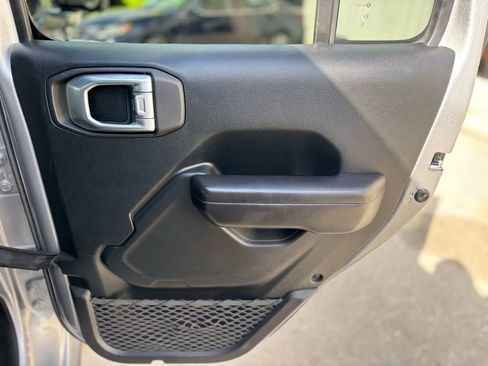 Used 2021 Jeep Wrangler Unlimited Sport image 15