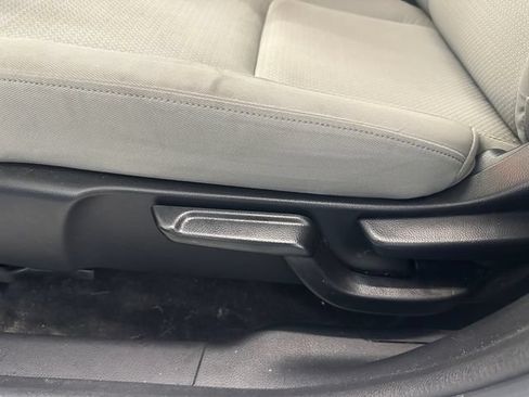 Used 2019 Honda HR-V EX image 17
