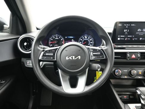 Used 2023 Kia Forte LXS image 34