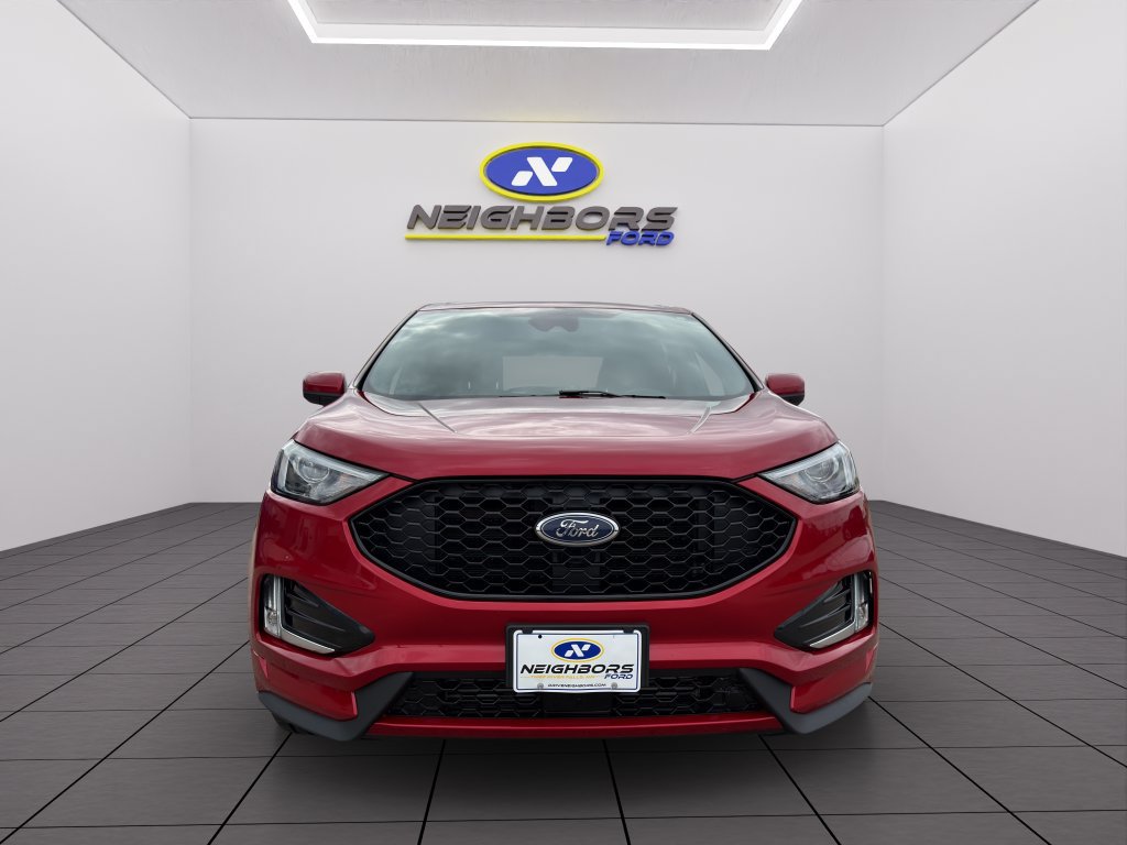 Used 2022 Ford Edge ST-Line w/ Class II Trailer Tow Package AWD/4WD image 2