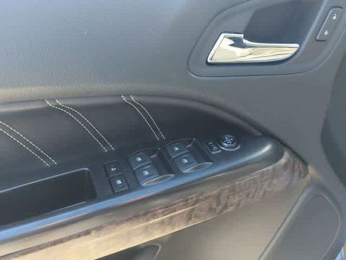 Certified 2022 GMC Canyon Denali image 21