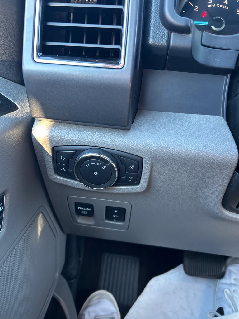 Used 2020 Ford F150 XLT w/ Equipment Group 302A Luxury AWD/4WD image 20