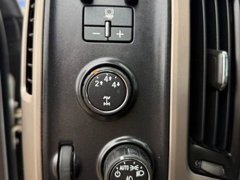 Used 2016 GMC Sierra 2500 Denali w/ Duramax Plus Package image 8