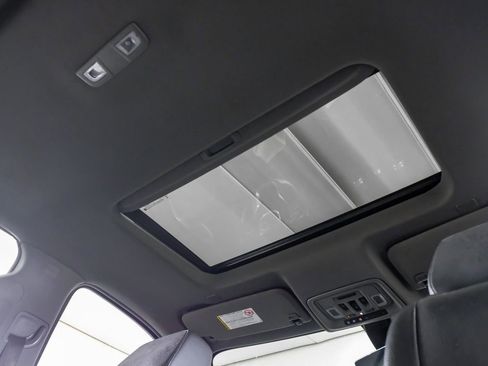 Used 2021 GMC Sierra 2500 Denali w/ Denali Ultimate Package image 22