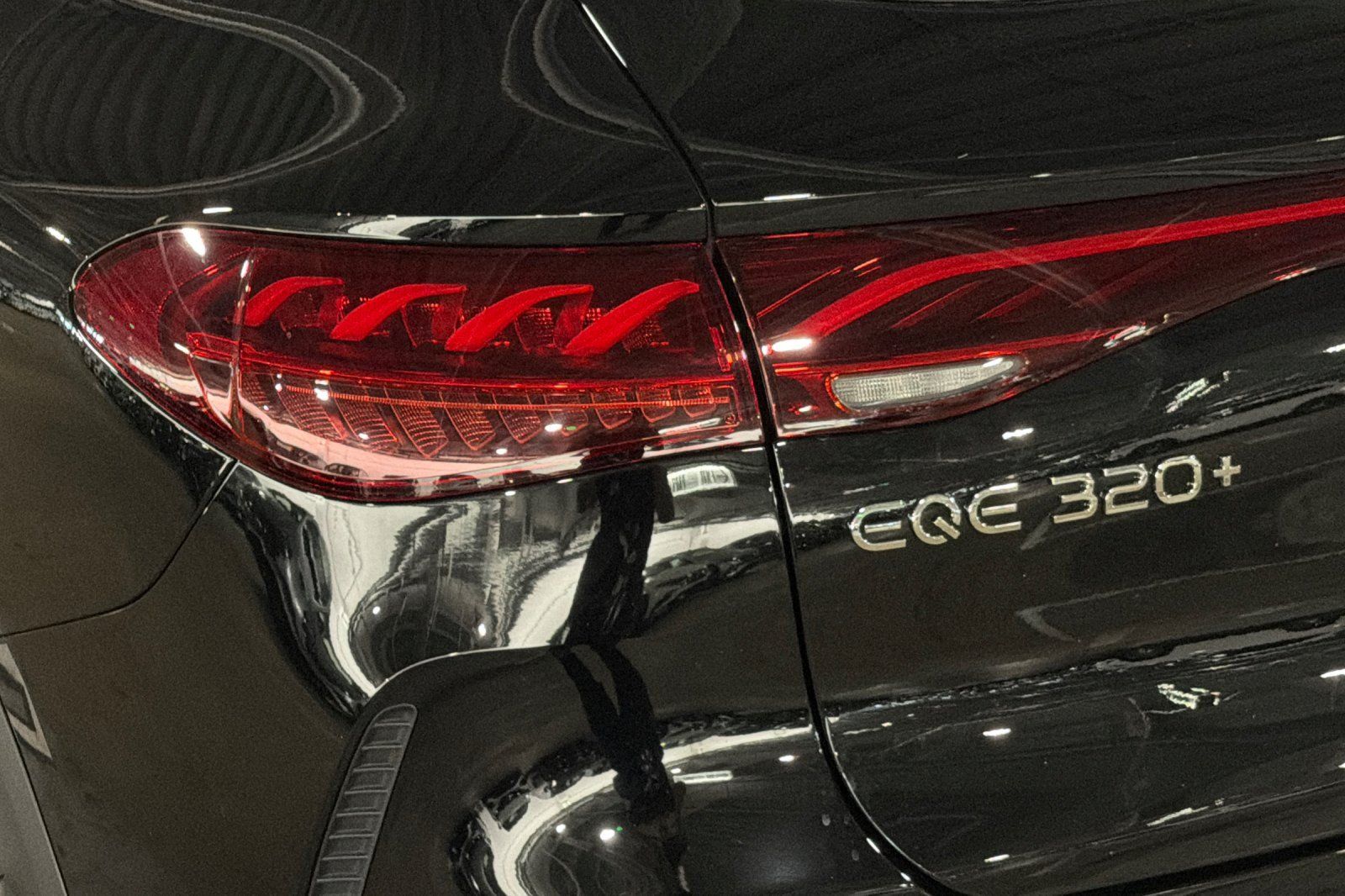 New 2027 Mercedes-Benz EQE 320+ SUV image 26