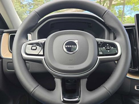 Used 2026 Volvo XC60 B5 Plus w/ Climate Package AWD/4WD image 24