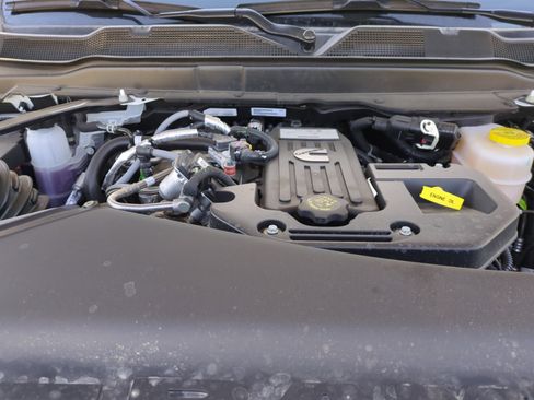 New 2025 RAM 3500 Limited image 22