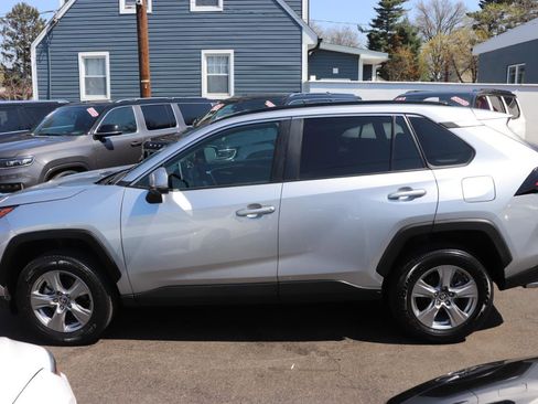 Used 2025 Toyota RAV4 XLE image 2
