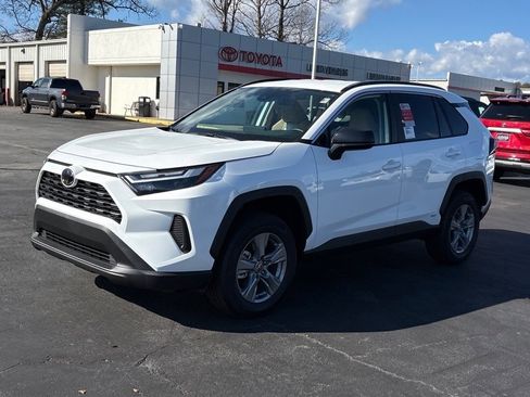 New 2025 Toyota RAV4 LE image 25