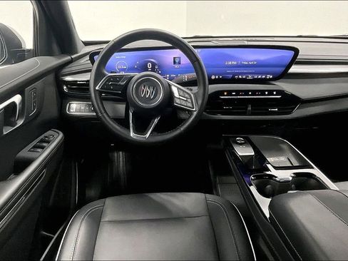 Used 2025 Buick Enclave Preferred FWD image 7