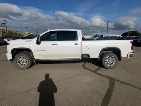 Used 2023 Chevrolet Silverado 3500 High Country w/ Z71 Off-Road Package AWD/4WD image 8
