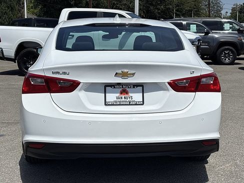 Used 2024 Chevrolet Malibu LT FWD image 4