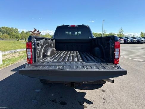 Used 2021 Ford F350 Lariat w/ Lariat Value Package AWD/4WD image 11
