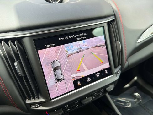 Used 2024 Maserati Levante Modena Ultima image 45