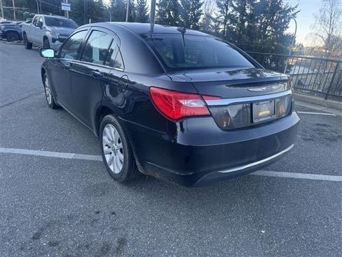 Used 2012 Chrysler 200 Touring image 7