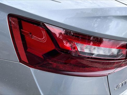 Used 2020 Volkswagen Jetta S w/ Driver Assistance Package FWD image 29