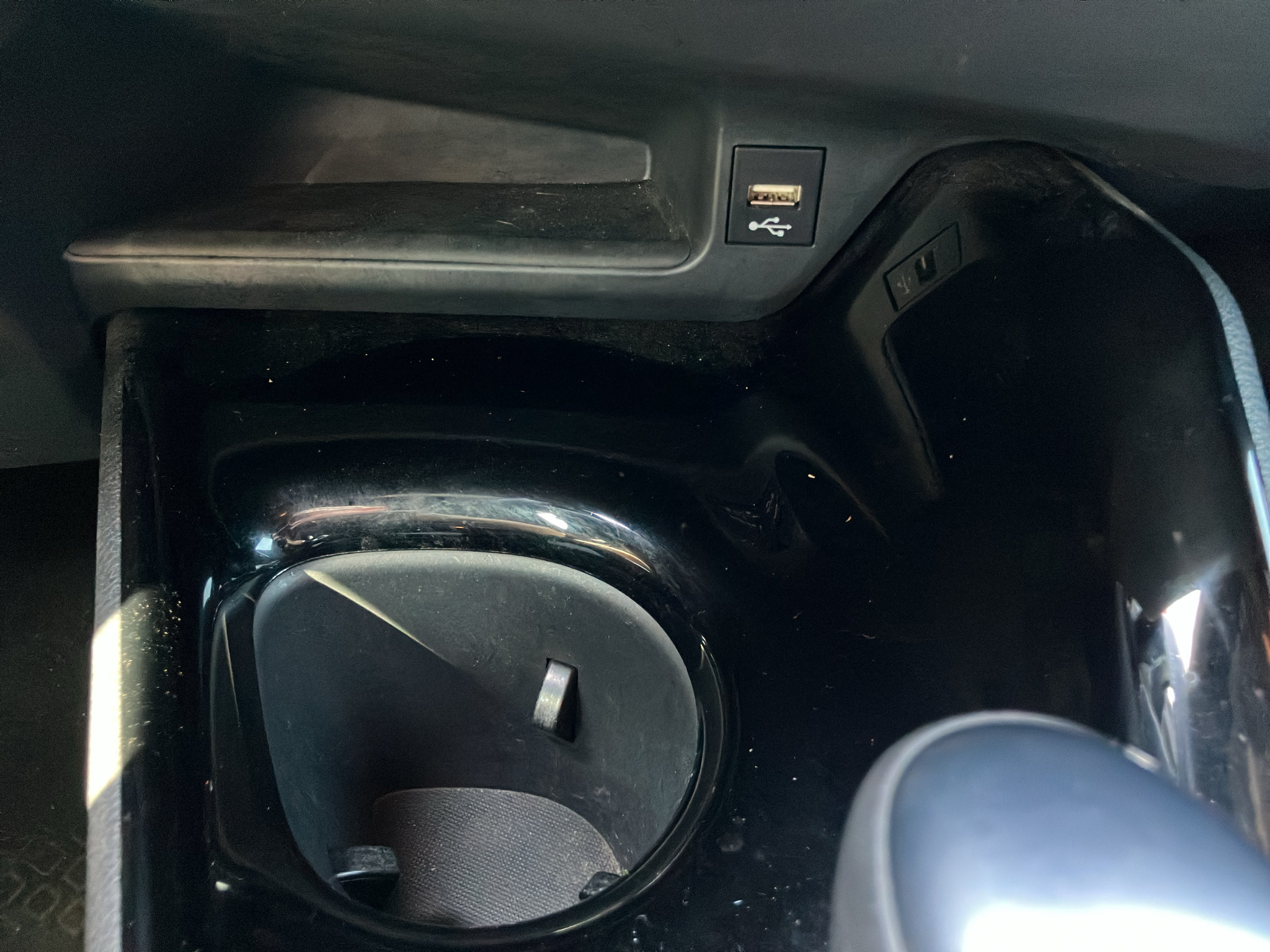 Used 2021 Toyota C-HR XLE FWD image 19