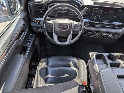 Used 2025 GMC Sierra 1500 SLT RWD image 15