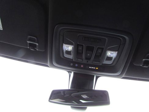 Used 2022 GMC Sierra 2500 AT4 w/ AT4 Preferred Package image 24