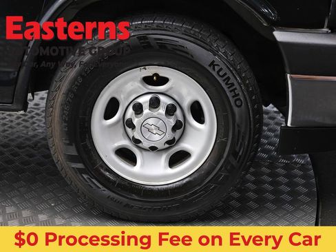 Used 2017 Chevrolet Express 3500 RWD image 26