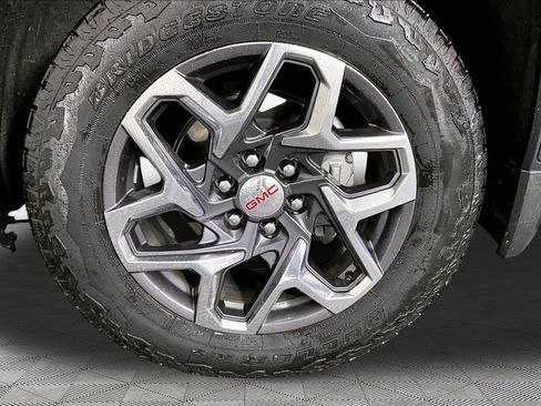Used 2025 GMC Sierra 1500 SLT w/ SLT Premium Package AWD/4WD image 28