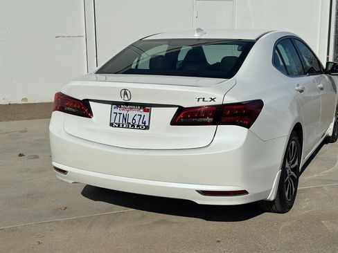 Used 2017 Acura TLX image 11