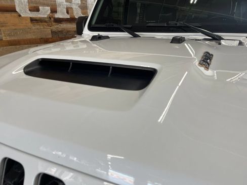 Used 2021 Jeep Wrangler Unlimited Rubicon w/ Trailer Tow Package AWD/4WD image 8