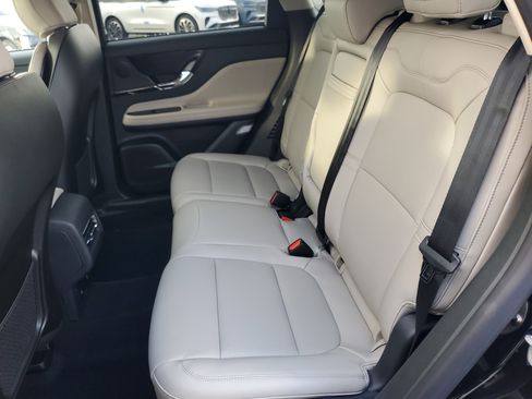 New 2026 Lincoln Corsair Premiere image 28