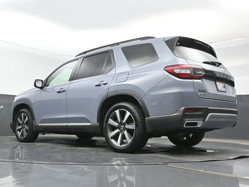 Certified 2024 Honda Pilot Touring image 22