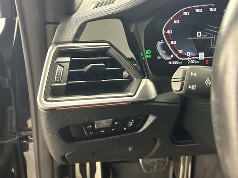 Used 2021 BMW M440i M440i w/ Premium Package image 28