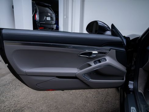 Used 2013 Porsche 911 Carrera S RWD image 15