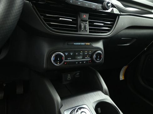 Used 2025 Ford Escape ST-Line w/ Equipment Group 301A image 16