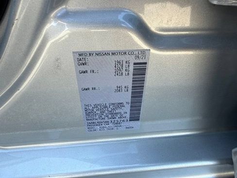 Used 2024 Nissan Altima 2.5 SV FWD image 16
