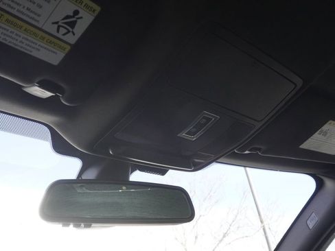 Used 2014 Land Rover Range Rover Evoque Prestige image 16