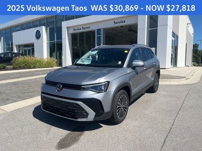 New 2025 Volkswagen Taos SE