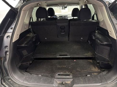 Used 2019 Nissan Rogue SV FWD image 8