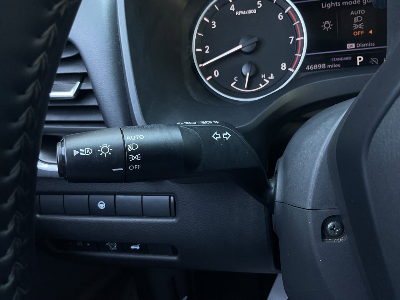 Used 2025 Nissan Rogue SV FWD image 34