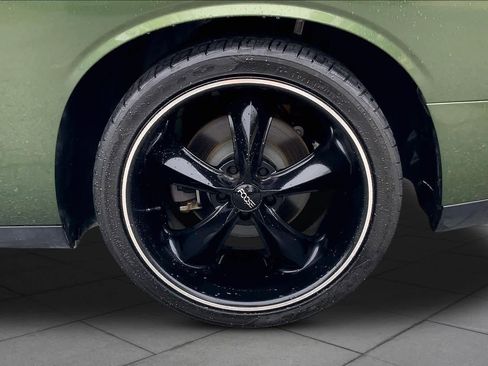 Used 2019 Dodge Challenger R/T RWD image 10