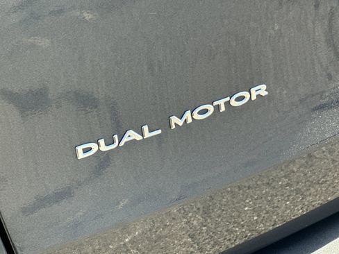 Used 2026 Tesla Model Y Long Range AWD/4WD image 25
