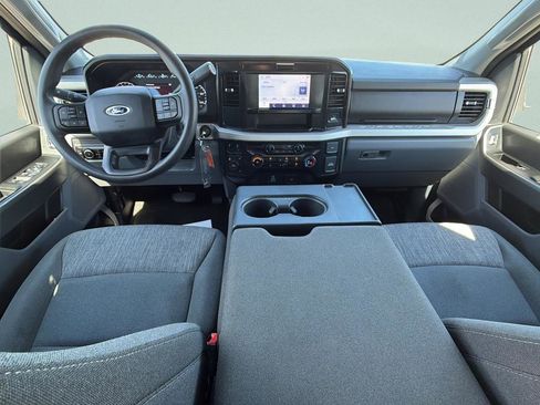 Used 2025 Ford F250 XLT image 18