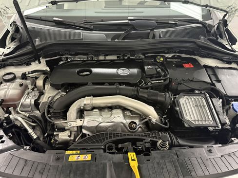 Used 2025 Mercedes-Benz GLA 250 image 40