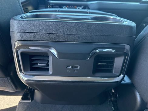 Used 2026 GMC Sierra 1500 SLT image 13