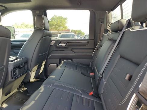 New 2026 GMC Sierra 2500 AT4X AWD/4WD image 12