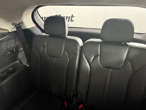 Used 2023 Kia Sorento SX image 26