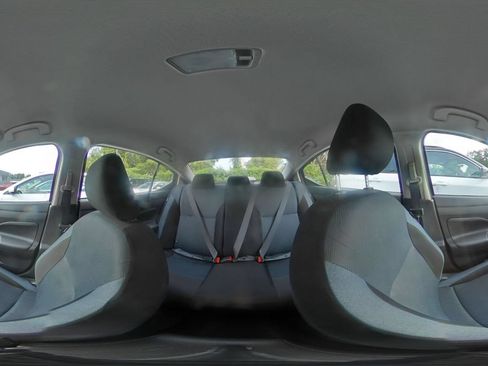 Used 2025 Nissan Versa SV FWD image 40