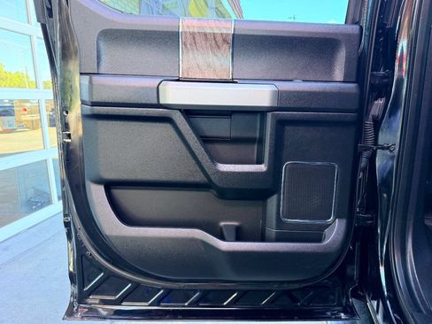 Used 2019 Ford F250 Lariat w/ Lariat Ultimate Package AWD/4WD image 37