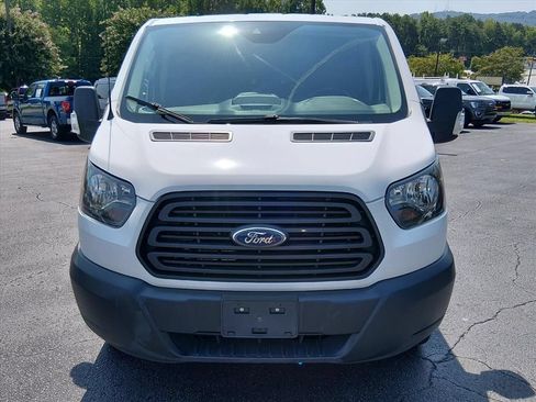 Used 2018 Ford Transit 250 130 Low Roof RWD image 9